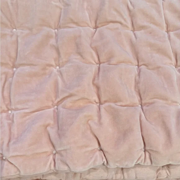 Restoration Hardware Baby & Child Pink Velveteen Quilt - Picture 2 of 9